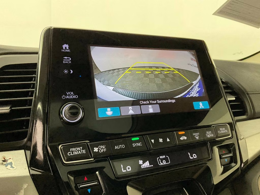 2020 White Honda Odyssey EX-L FWD Van