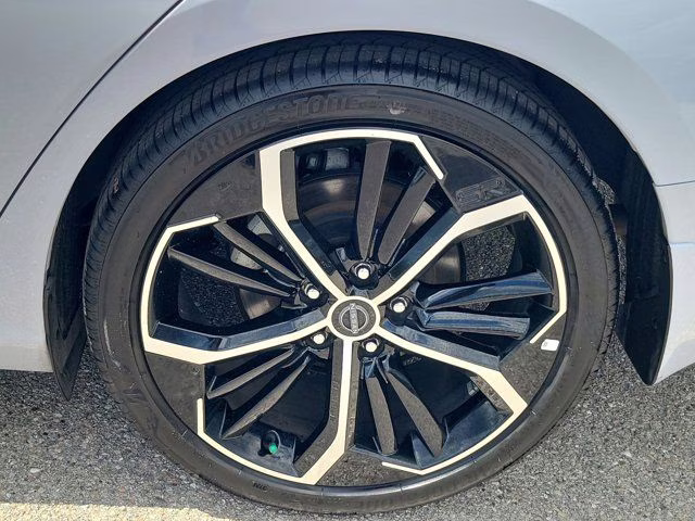 2025 Gray Sky Pearl Nissan Altima 2.5 SR FWD Sedan