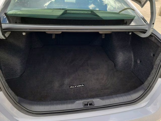 2025 Gray Sky Pearl Nissan Altima 2.5 SR FWD Sedan
