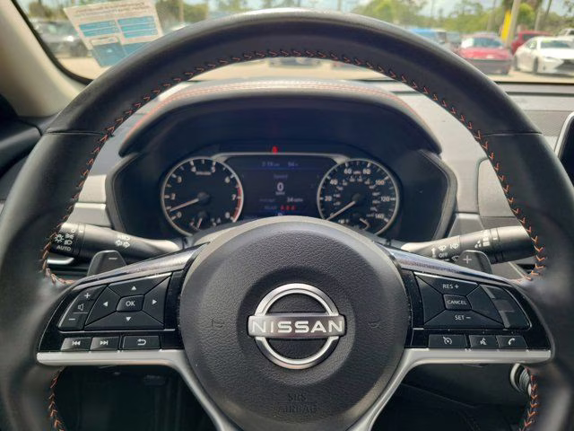 2025 Gray Sky Pearl Nissan Altima 2.5 SR FWD Sedan