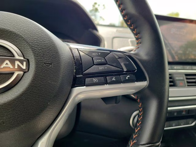 2025 Gray Sky Pearl Nissan Altima 2.5 SR FWD Sedan