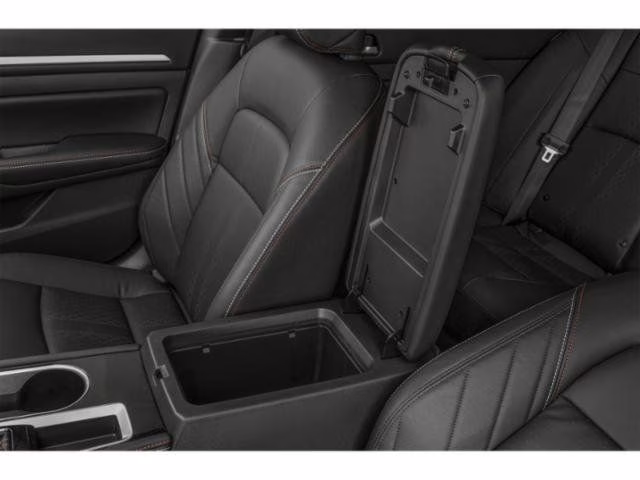 2025 Pearl Nissan Altima 2.5 SR FWD Sedan