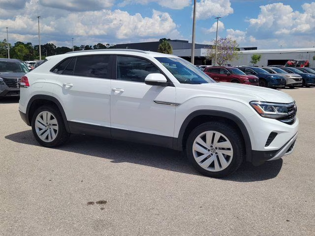 2021 Pure White Volkswagen Atlas Cross Sport 2.0T SE w/Technology FWD SUV