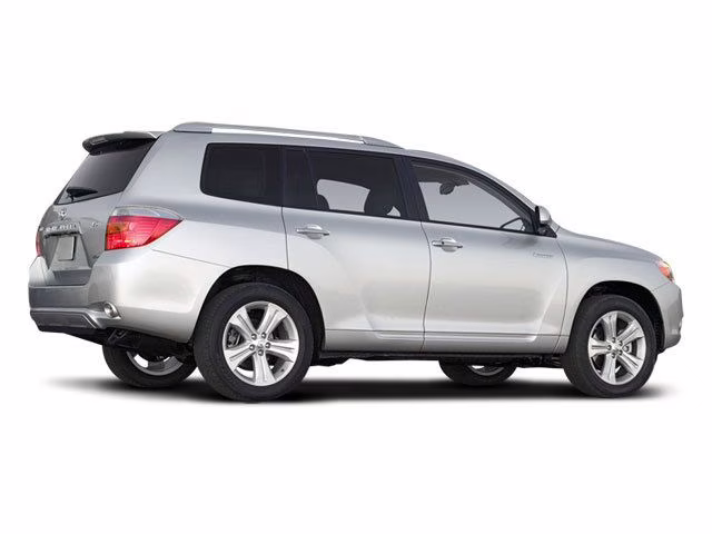 2008 Sandy Beach Metal Toyota Highlander FWD SUV
