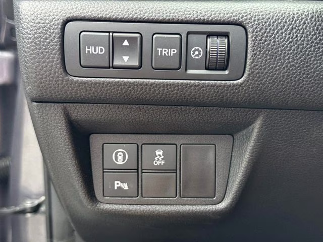 2022 Gray Honda Accord Hybrid Touring FWD Sedan