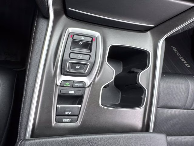 2022 Gray Honda Accord Hybrid Touring FWD Sedan