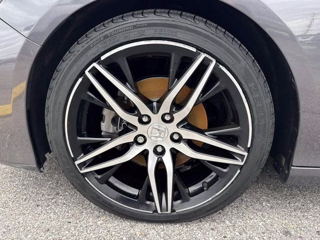 2022 Gray Honda Accord Hybrid Touring FWD Sedan