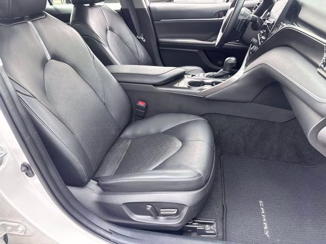 2022 Pearl Toyota Camry XSE FWD Sedan