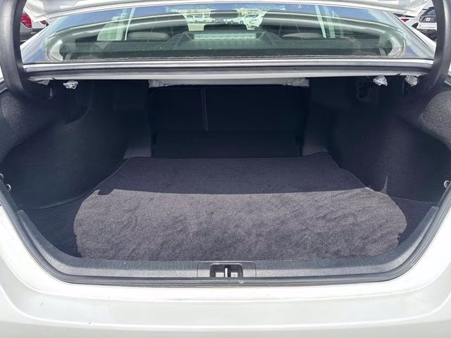 2022 Pearl Toyota Camry XSE FWD Sedan