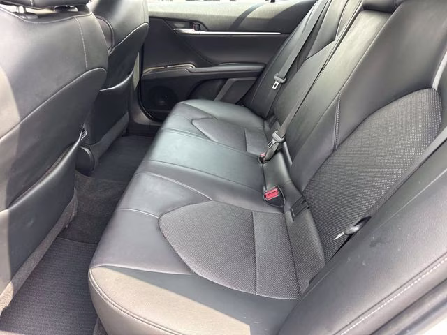 2022 Pearl Toyota Camry XSE FWD Sedan