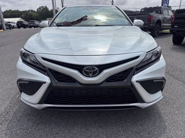 2022 Pearl Toyota Camry XSE FWD Sedan