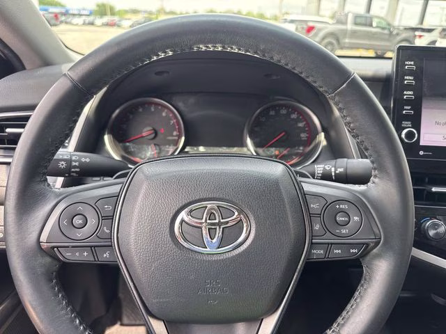 2022 Pearl Toyota Camry XSE FWD Sedan