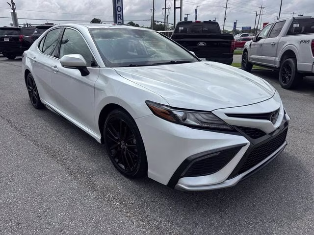 2022 Pearl Toyota Camry XSE FWD Sedan