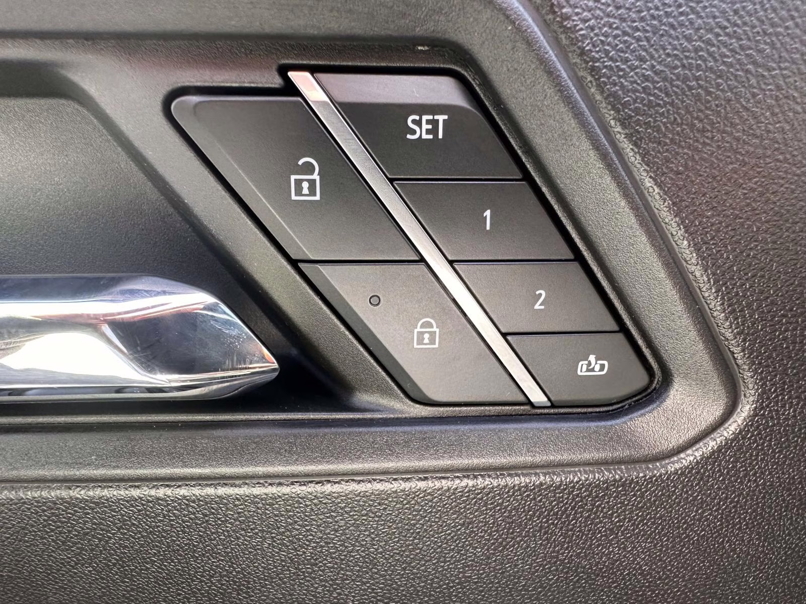 2023 Summit White Chevrolet Colorado 4WD Crew Cab ZR2 4X4 Truck