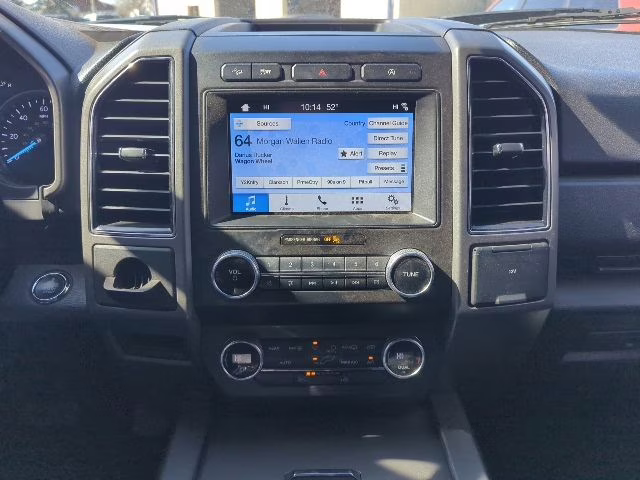 2019 Agate Black Metallic Ford Expedition XLT 4X4 SUV