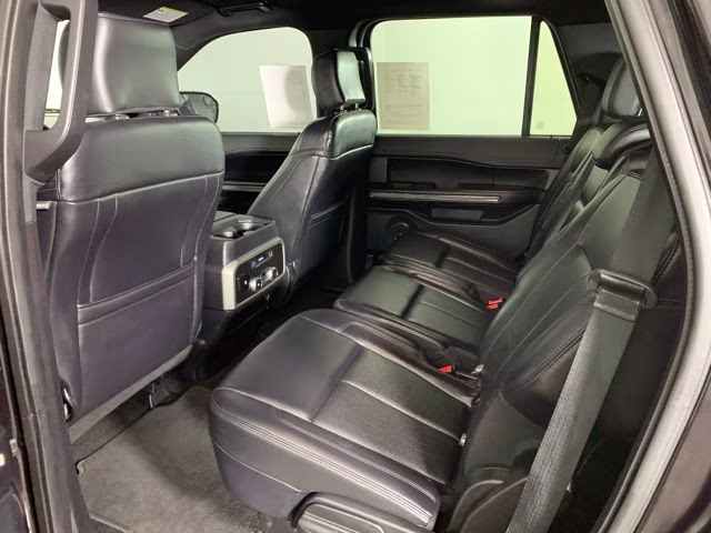 2019 Agate Black Metallic Ford Expedition XLT 4X4 SUV