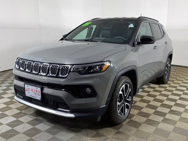2023 Sting-Gray Clearcoat Jeep Compass Limited 4X4 SUV