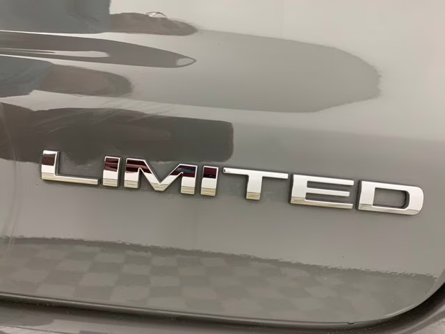 2023 Sting-Gray Clearcoat Jeep Compass Limited 4X4 SUV