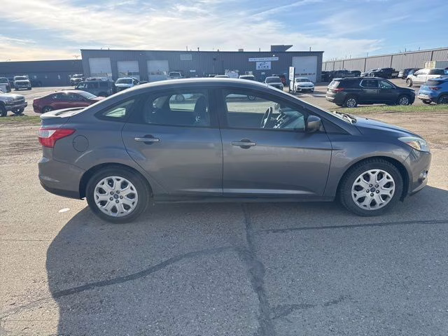2012 Sterling Gray Metallic Ford Focus SE FWD Sedan