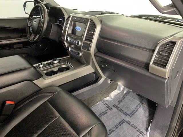 2019 Agate Black Metallic Ford Expedition XLT 4X4 SUV