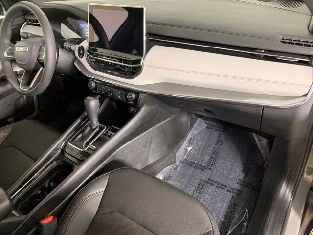 2023 Sting-Gray Clearcoat Jeep Compass Limited 4X4 SUV