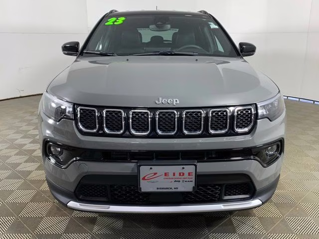 2023 Sting-Gray Clearcoat Jeep Compass Limited 4X4 SUV