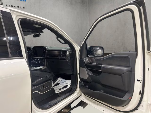 2024 Star White Metallic Tri-Coat Ford F-150 Platinum 4X4 Truck
