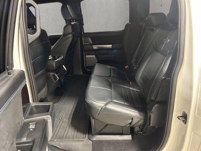 2024 Star White Metallic Tri-Coat Ford F-150 Platinum 4X4 Truck