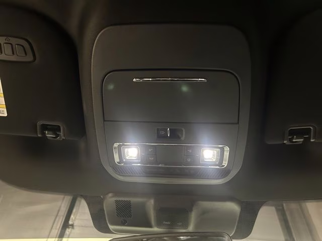 2024 Star White Metallic Tri-Coat Ford F-150 Platinum 4X4 Truck