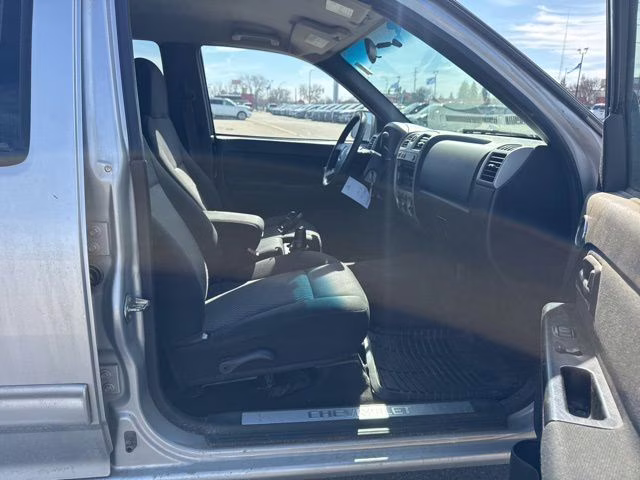 2010 Sheer Silver Metallic Chevrolet Colorado 1LT 4X4 Truck