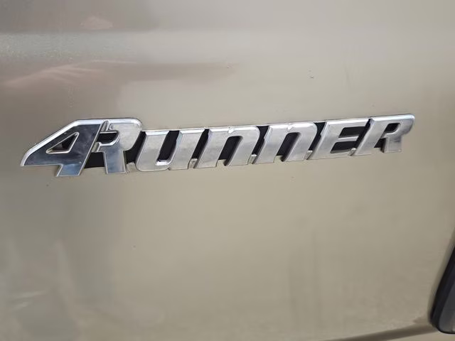 2001 Dorado Gold Toyota 4Runner SR5 RWD SUV
