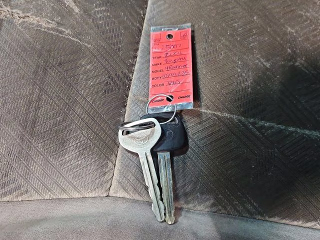 2001 Dorado Gold Toyota 4Runner SR5 RWD SUV