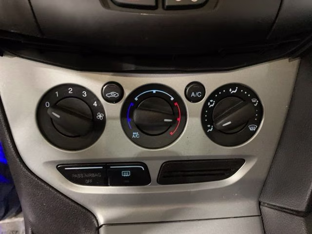 2012 Sterling Gray Metallic Ford Focus SE FWD Sedan