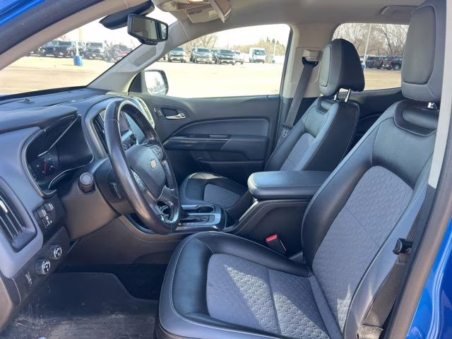 2018 Kinetic Blue Metallic Chevrolet Colorado Z71 4X4 Truck