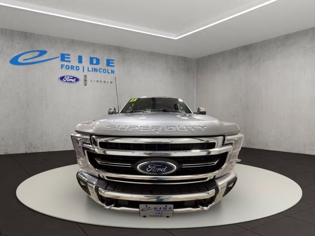 2022 Iconic Silver Metallic Ford Super Duty F-250 SRW Lariat 4X4 Truck