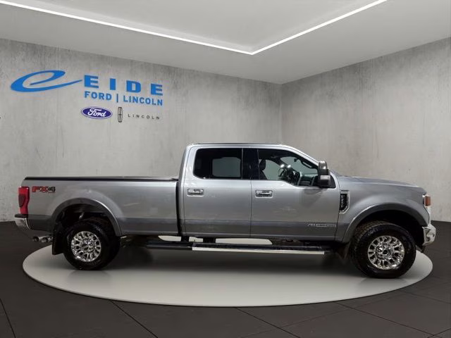 2022 Iconic Silver Metallic Ford Super Duty F-250 SRW Lariat 4X4 Truck