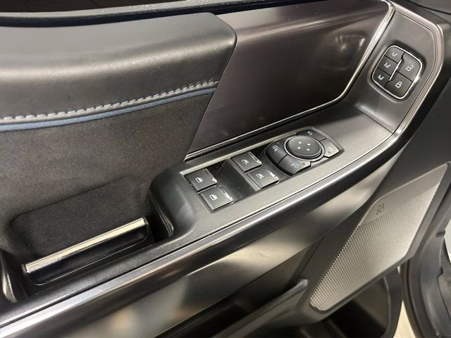 2024 Star White Metallic Tri-Coat Ford F-150 Platinum 4X4 Truck