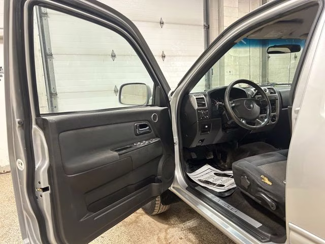 2010 Sheer Silver Metallic Chevrolet Colorado 1LT 4X4 Truck