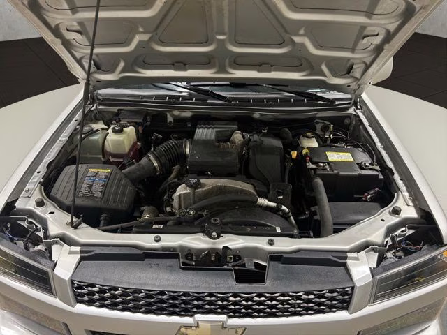 2010 Sheer Silver Metallic Chevrolet Colorado 1LT 4X4 Truck