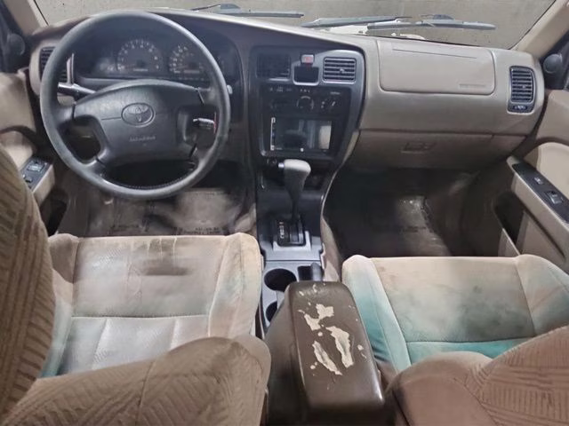 2001 Dorado Gold Toyota 4Runner SR5 RWD SUV