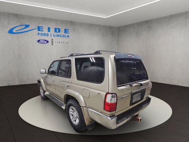 2001 Dorado Gold Toyota 4Runner SR5 RWD SUV