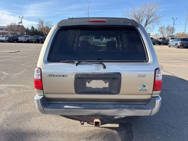 2001 Dorado Gold Toyota 4Runner SR5 RWD SUV