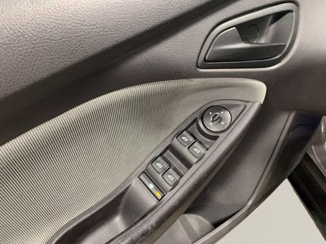 2012 Sterling Gray Metallic Ford Focus SE FWD Sedan