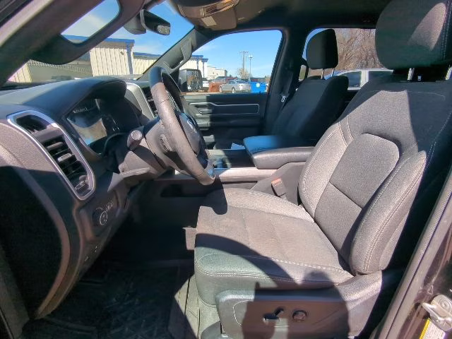 2019 Diamond Black Crystal Pearlcoat Ram 1500 Big Horn 4X4 Truck