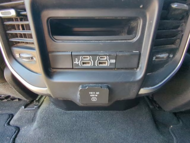 2019 Diamond Black Crystal Pearlcoat Ram 1500 Big Horn 4X4 Truck