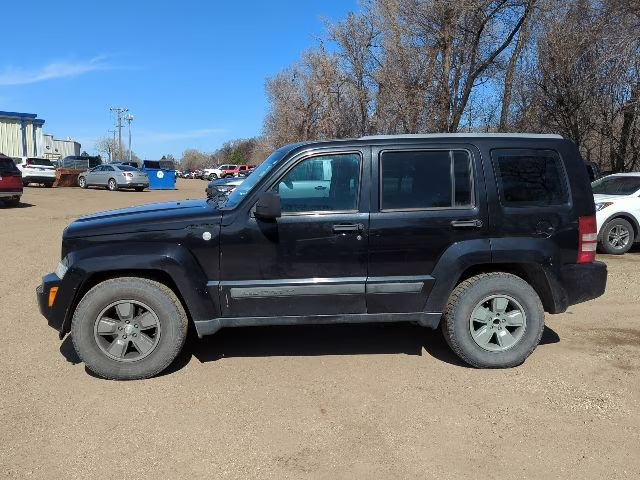 2011 Brilliant Black Crystal Pearlcoat Jeep Liberty Sport 4X4 SUV