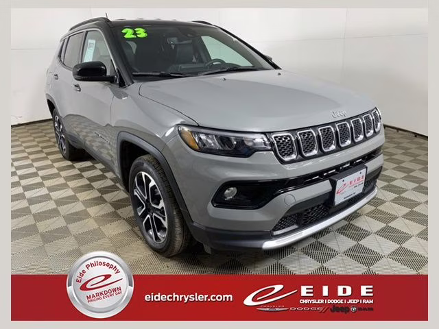 2023 Sting-Gray Clearcoat Jeep Compass Limited 4X4 SUV