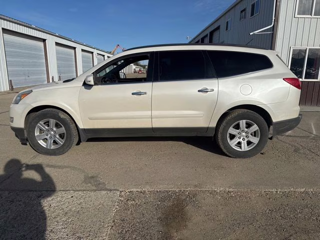 2012 White Diamond Tricoat Chevrolet Traverse 2LT AWD SUV