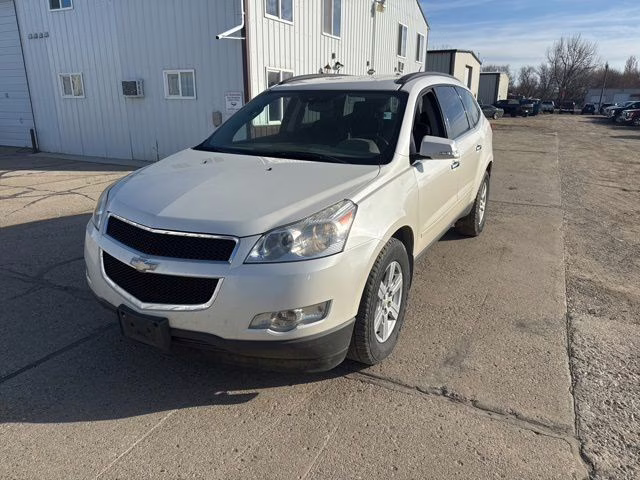 2012 White Diamond Tricoat Chevrolet Traverse 2LT AWD SUV