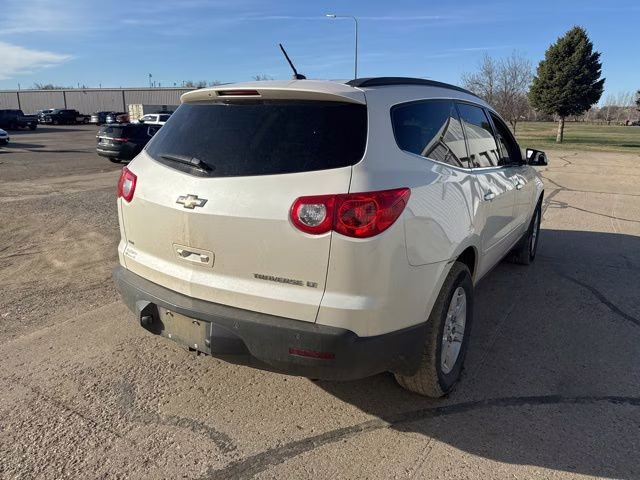 2012 White Diamond Tricoat Chevrolet Traverse 2LT AWD SUV